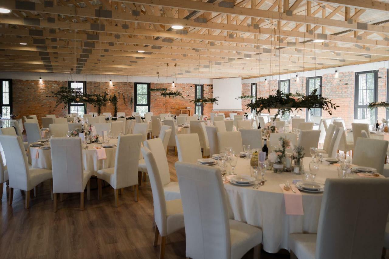 Zielona Brama Hotel Пшевиц Екстериор снимка